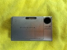 FUJIFILM FinePix Z3 Silver Digital Camera 5.1MP 3x Zoom ISO 64-1600 2.5 inch LCD