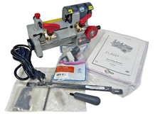 New Silca Flash 008 Manual Edge Cut Portable Key Machine 120vac