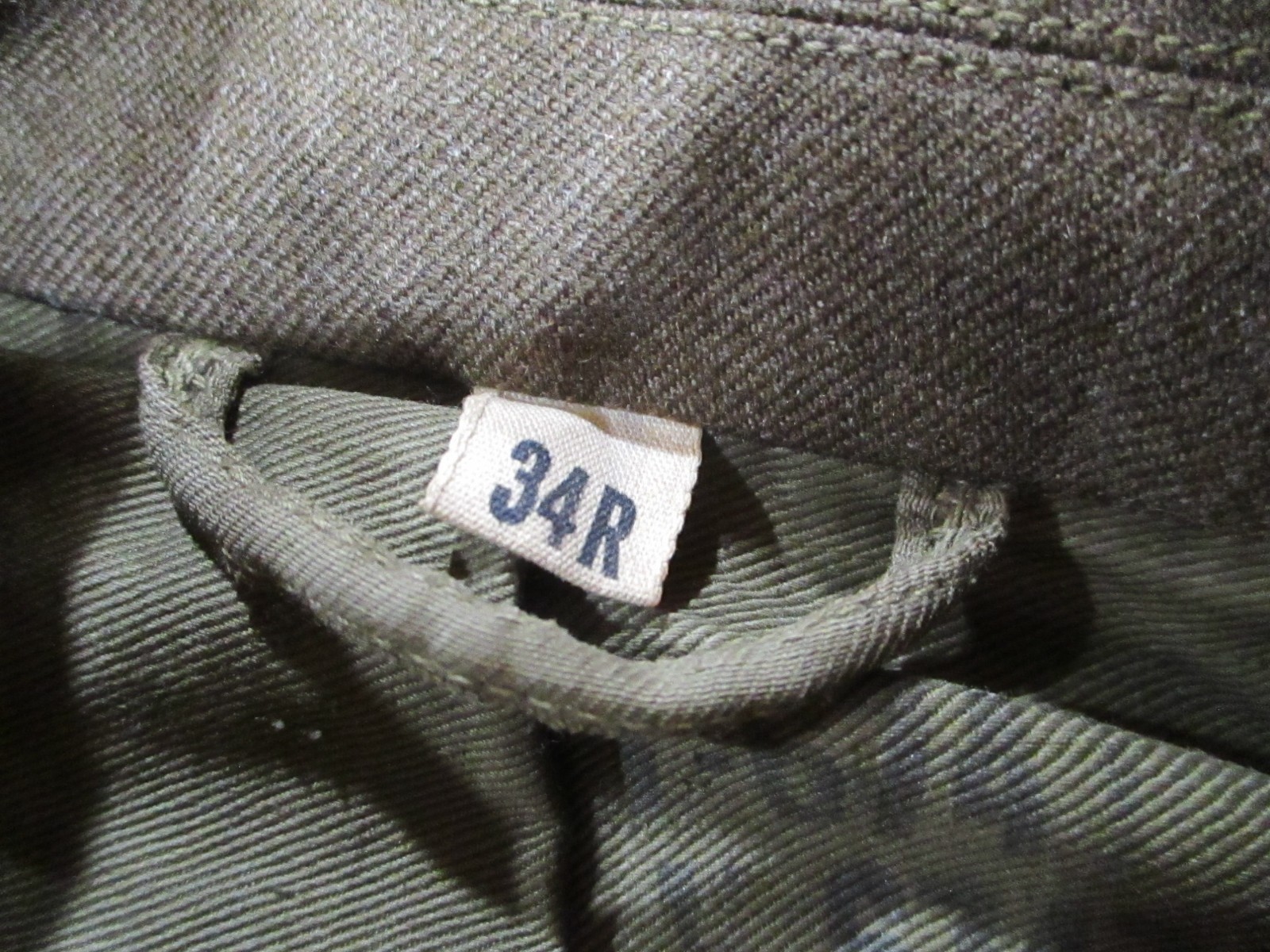 KOREA WAR ARMY UNIFORM 34R (COMPLETE UNIFORM) TIE-BELT-HAT-PANTS-JACKET-SHIRT