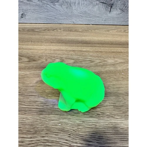 Vintage Fenton Uranium Glass Frog Figurine Glows Under UV Light 4”