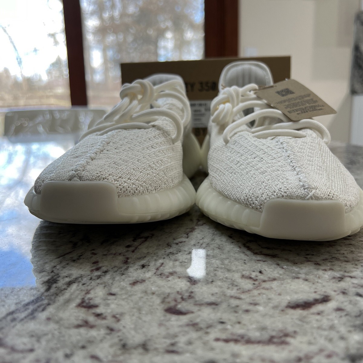 Size 10.5 - adidas Yeezy Boost 350 V2 Brand New 195743073708