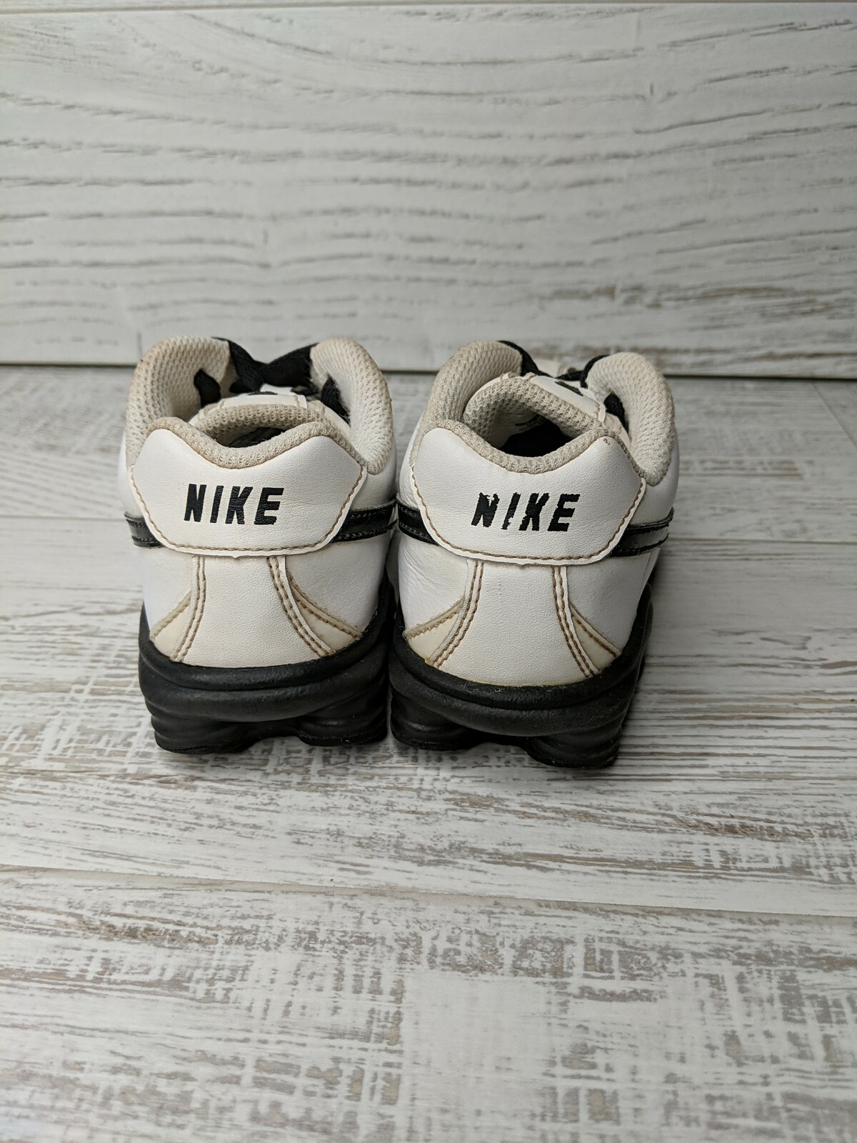 NIKE SHOX Baby Boy Infant Sneakers Size 9C White / Black Athletic Shoe