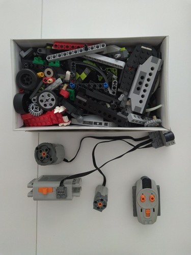 Lego Dinosaure motorise 4958 - Photo 3/3