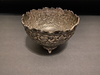 Vintage Handmade Solid Brass Bowl w Embosed Floral Theme (Collectible)
