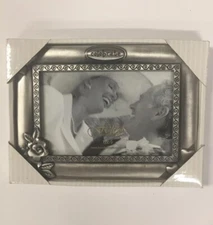 Fetco Home Decor Celebrate Metal Pewter 4"x6" Picture Photo Frame  New In Box