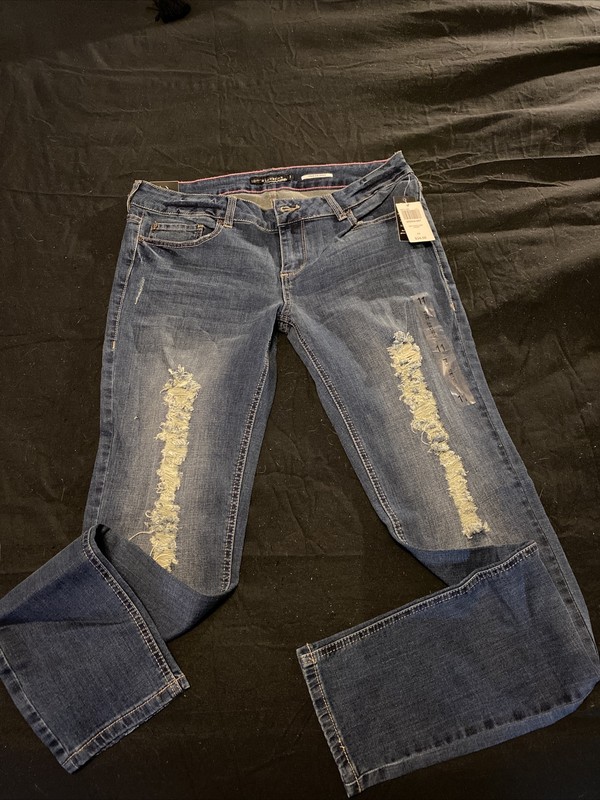 NWT Hot Topic Lovesick the Skinny Destructed Jeans 11