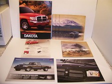 2005 JEEP LIBERTY GRAND CHEROKEE RAM SRT10 DAKOTA RT SALES BROCHURES & SLICKS(8)