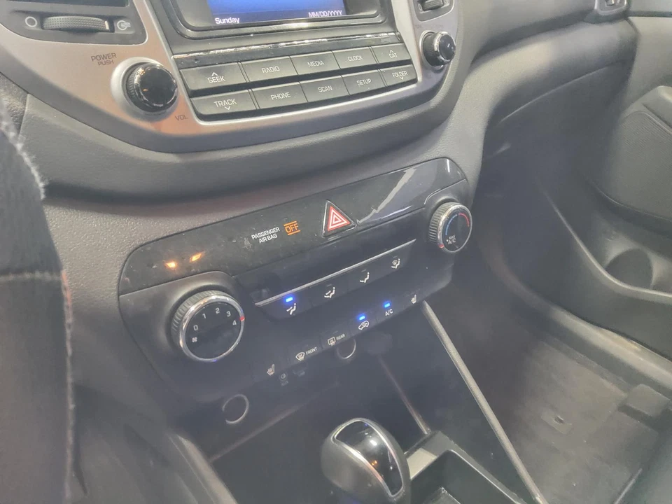 Espejo retrovisor interior delantero central usado se adapta a: Hyundai Tucson 2016 centavo delantero Foto 4 de 4