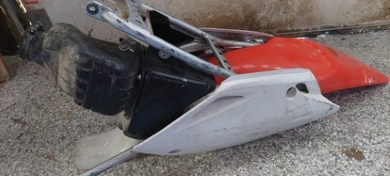 Submarco Honda CRF150RB 2007 con caja de aire plásticos OEM Foto 2 de 3