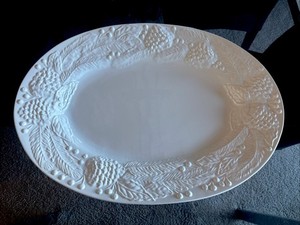 CWC Ceramic Platter Oval large 22 3/4 Pine Cones/Berries Made in Italy