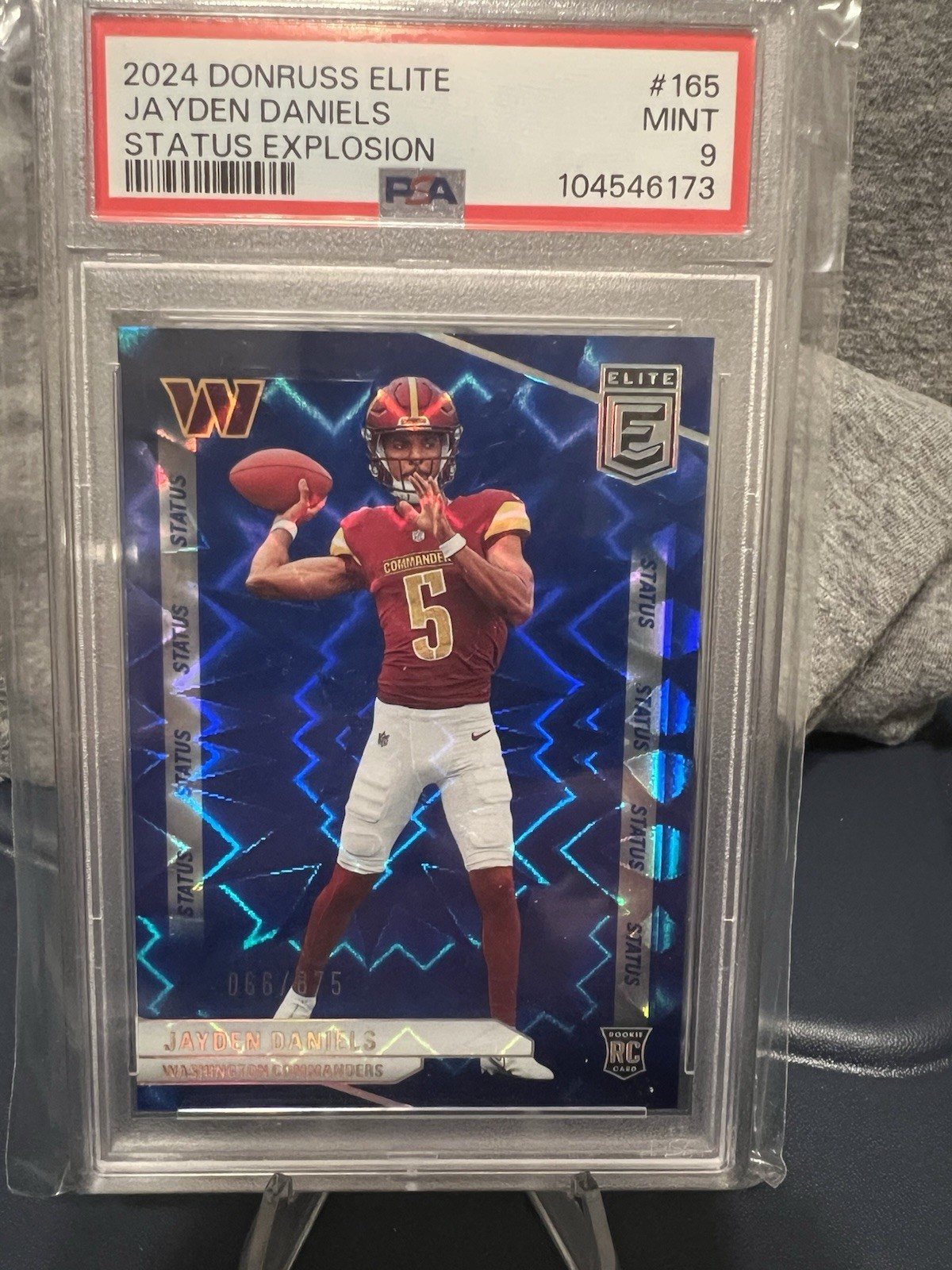 2024 Panini Donruss Elite -  Jayden Daniels #165 Status Explosion /875 (RC)