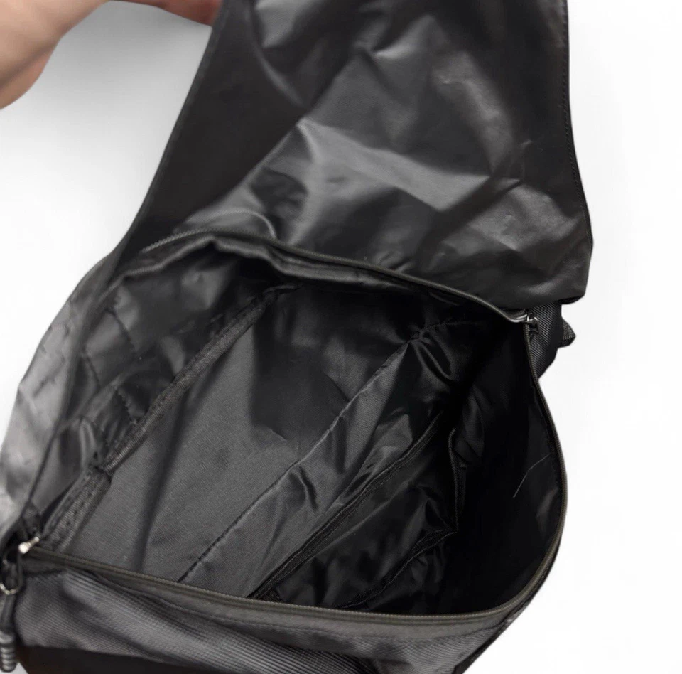 Vintage Oakley Style Crossbody Sling Bag Gorpcore Y2K 90s - Image 3 of 4