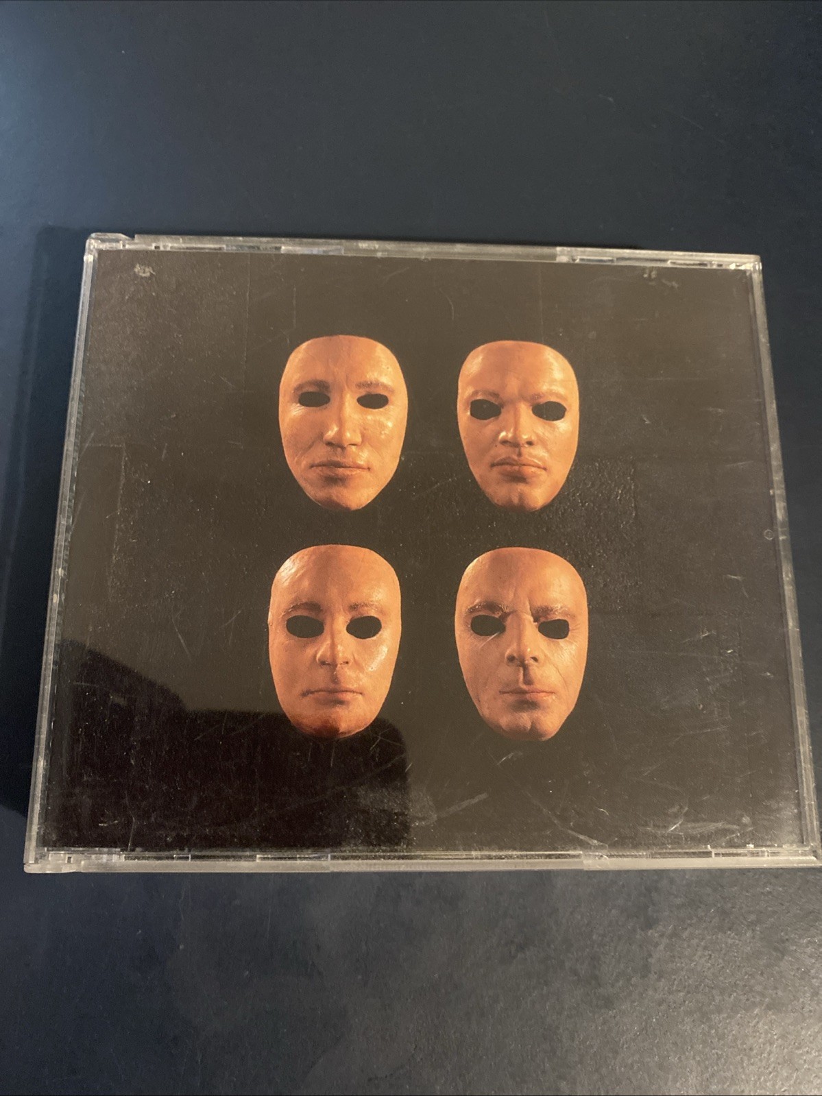 PINK FLOYD THE WALL LIVE 1980-81 2 CD SET 2 BOOKLETS IS THERE ANYBODY OUT THERE?
