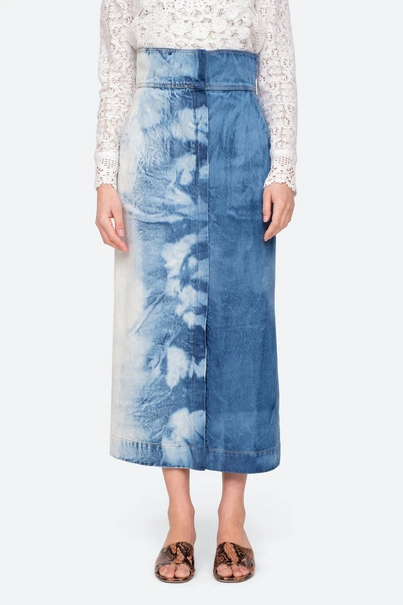 Sea New York Doris Denim Skirt - Size 4
Opens in a new window or tab