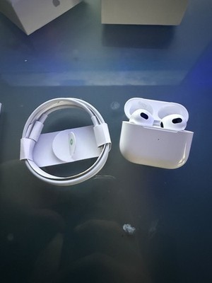 Genuine Apple AirPods 3rd Gen Wireless Charging Case A2566 for
