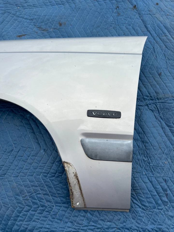 1998 - 2000 沃尔沃 S70 V70 XC 发球杆左 LH 挡泥板银色原始设备制造商 #3106EM — 第 3/4 张图片