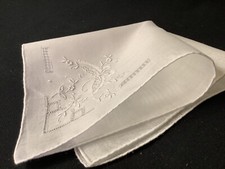 10158   Vintage Madeira BUTTERFLY Tiny Embroidery Wedding Handkerchief