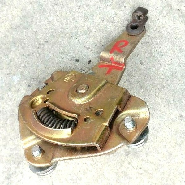 FERRARI 348 PARTS  RIGHT   DOOR INSIDE OPENING MECHANISM 62171600