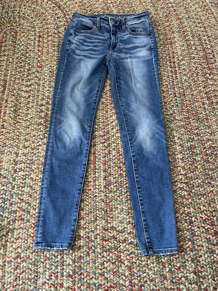 Lote de 2 Leggings Jean Juniors American Eagle Talla 4 Usados Foto 2 de 4