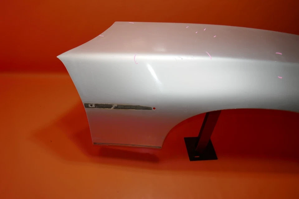 GUARDABARROS PASAJERO DERECHO PORSCHE 928 1987 1988 1989 1990 1991 1992 1993 1994 1995 Foto 4 de 4