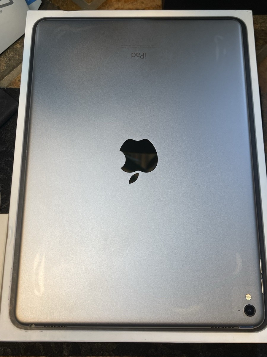 Apple iPad Pro (9.7-inch) A1673 128 GB, Wi-Fi, 9.7 in Apple iPad Pro (9.7-inch) A1673 128 GB, Wi-Fi, 9.7 in