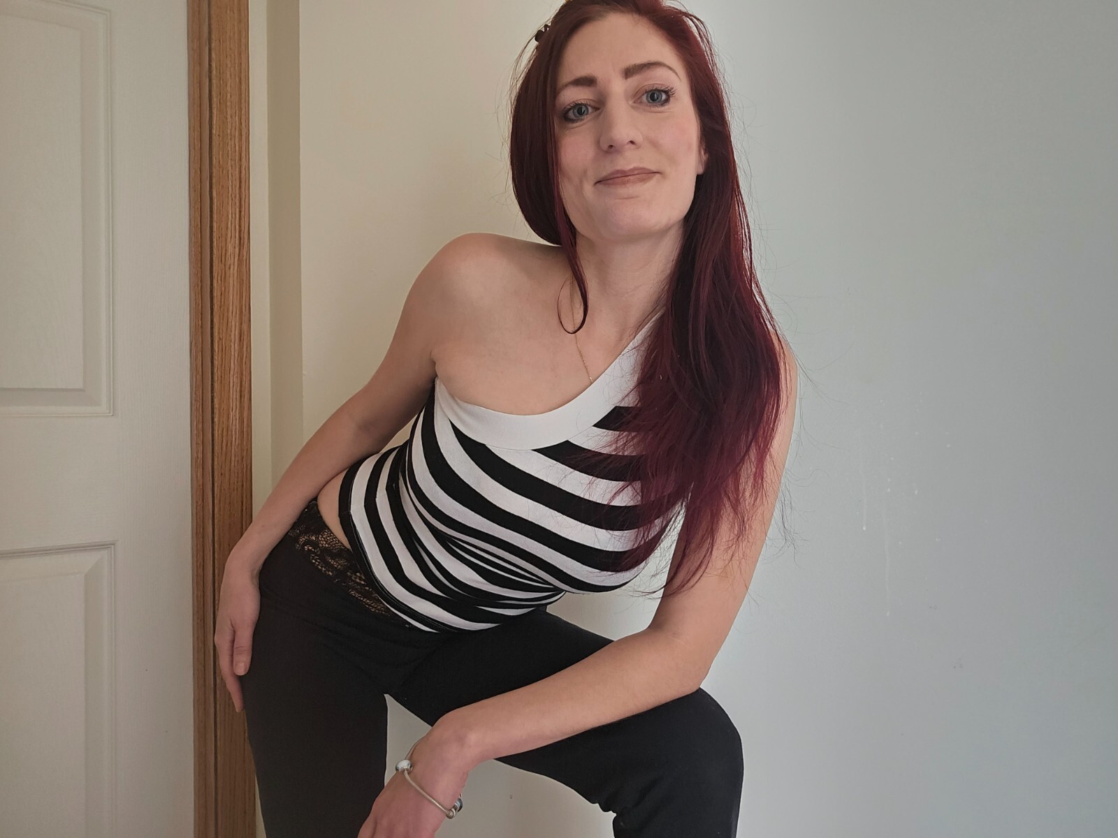 Picture 2 of 4