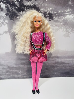 Vintage 1994 Dance Moves Barbie 13083 Barbie DOLL & Complete Outfit