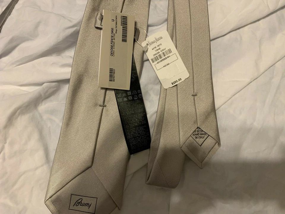 Corbata BRIONI hecha en Italia tejido cuello seda Foto 2 de 4