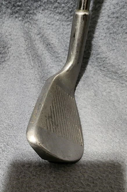 CARREGADOR OFFSET VINTAGE ARNOLD PALMER PESO PROGRESSIVO PITCHING WEDGE - Imagem 3 de 4