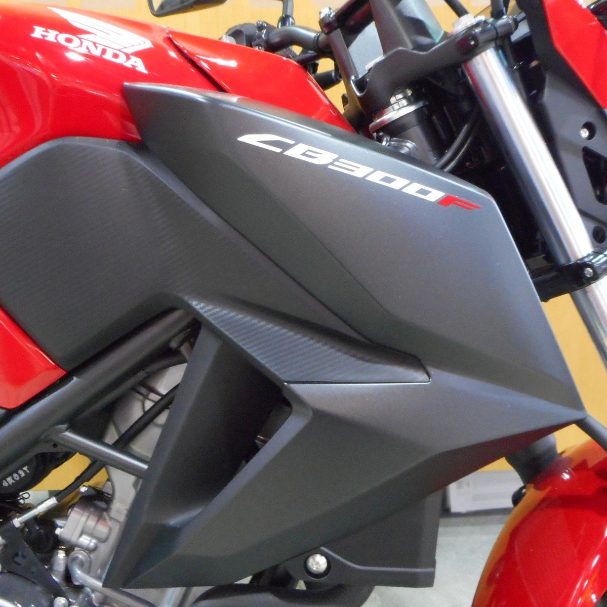 2015-2016 Honda CB300F CB 300 Motorcycle Gas Tank Shroud Carbon