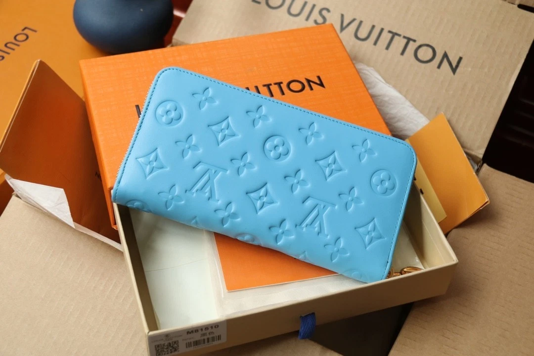 LLouisV - M81510 - Long Wallet - Blue - NEW - product detail image 3