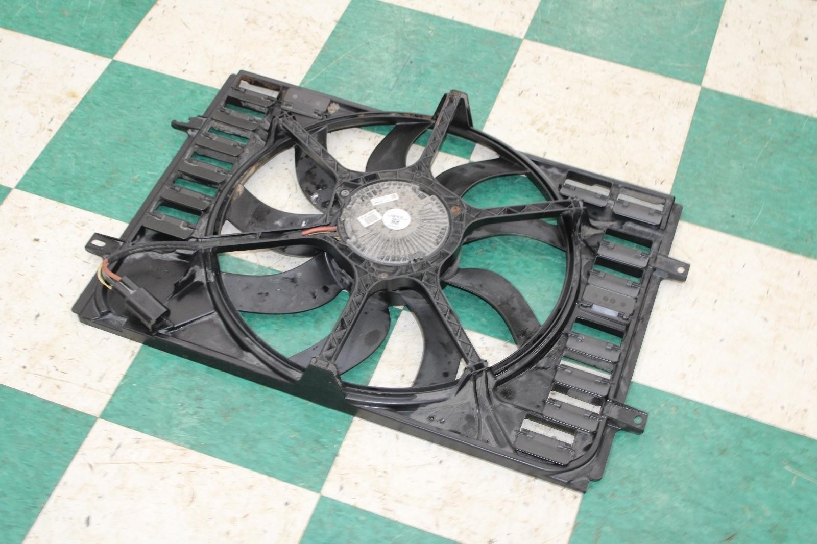 Bentley Flying Spur 2013-2018 Fan shroud