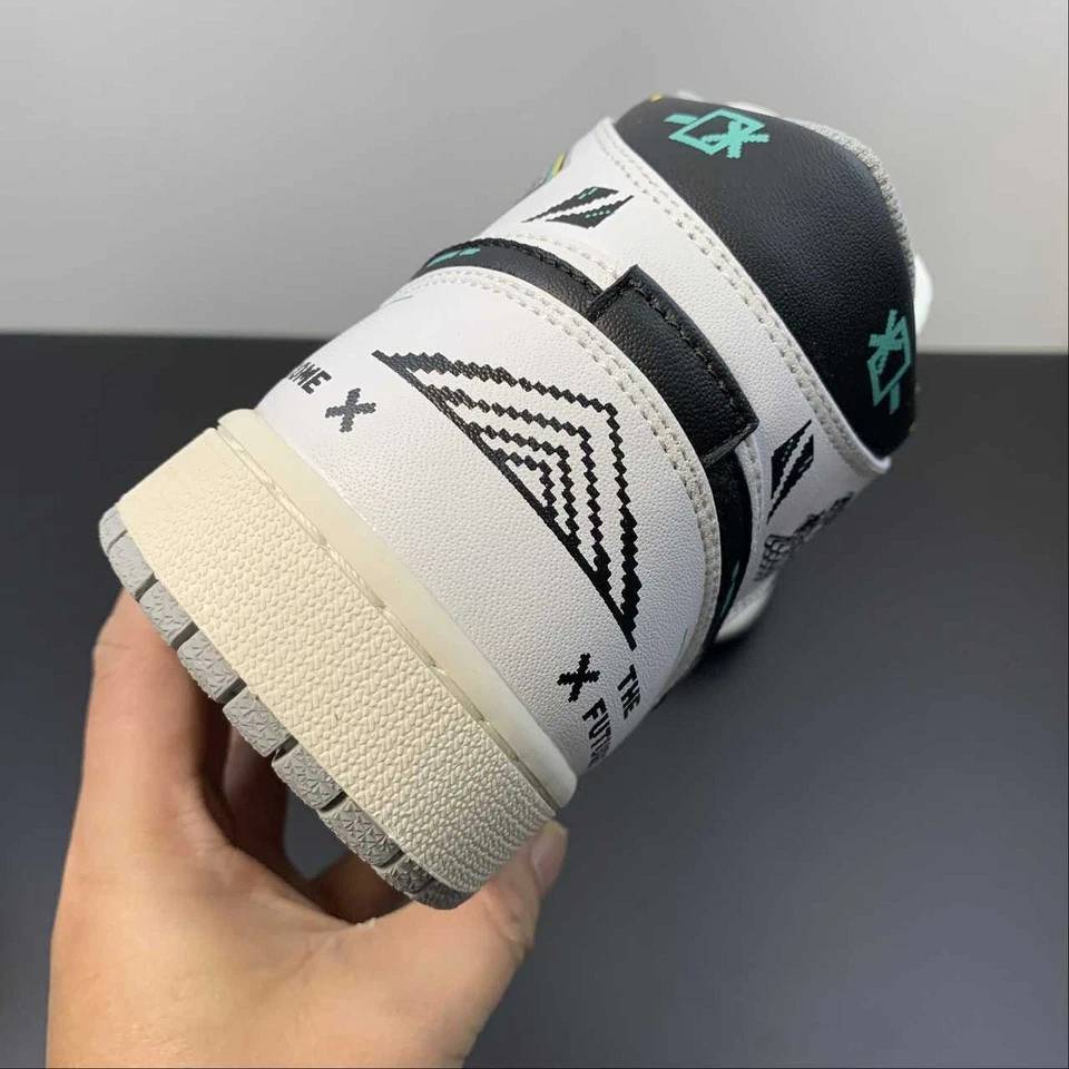 Jordan Air Jordan 1 Mid AJ1 1 554724-135 Foto 4 de 4