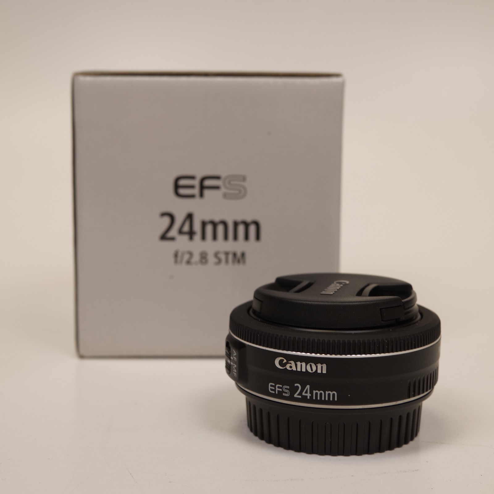 canon ef-s 24mm f/2.8 stm