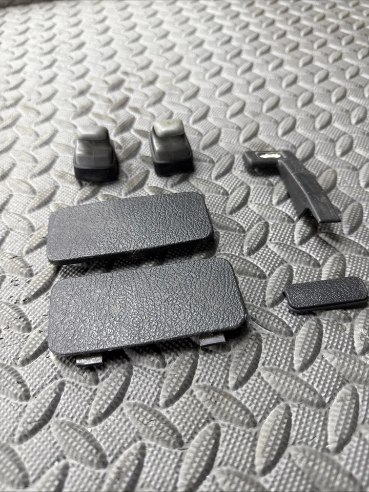 OEM 1988–1991 Honda CRX Interior Plastic Covers Set w/ Sunvisor Clips EF ED9 Si - Image 4 of 4