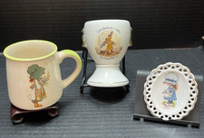 Lotto Vintage Anni 70 Holly Hobbie Amicizia Tazza, Tazza Caffè e Piatto Sally Kay