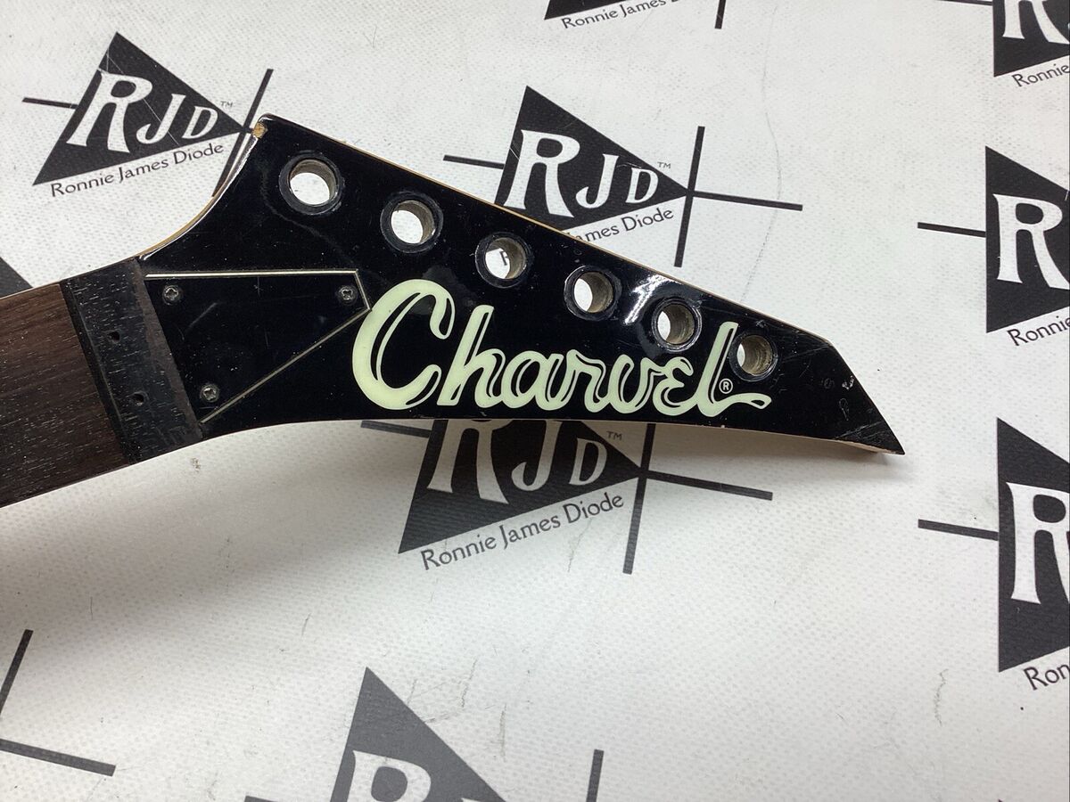 80's Charvel Japan Toothpaste Logo 375 Deluxe Dinky Guitar 80's Charvel Japan Toothpaste Logo 375 Deluxe Dinky Guitar