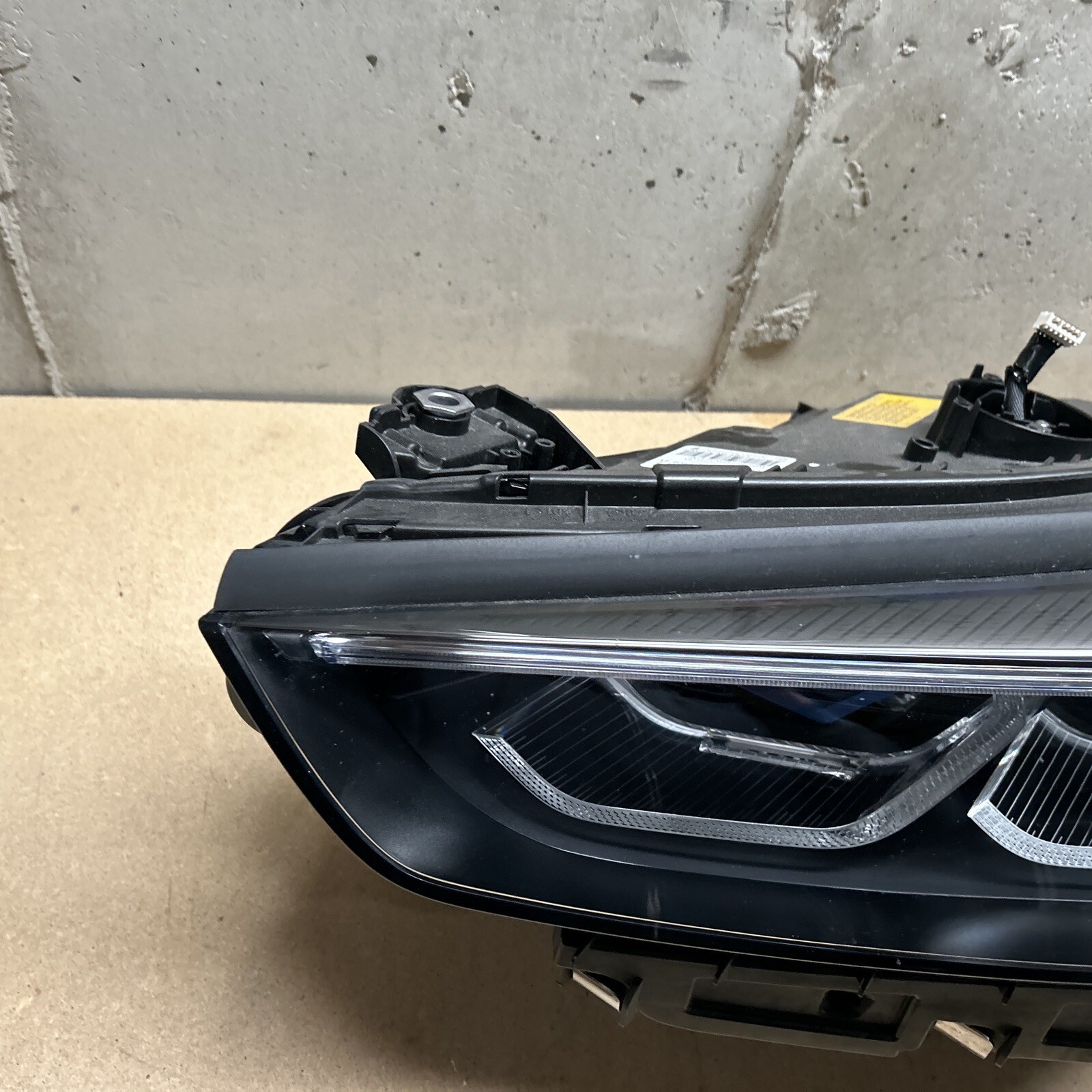 BMW M8 M850 Headlight Laser Left Black Nice 63117873273 Shadowline  