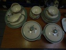 Midwinter 'Mayfield' Style craft large collection. Classic shape. 5-61