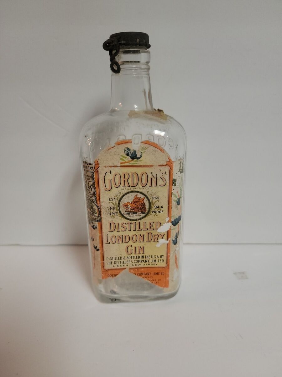 Vintage Gordon's Distilled London Dry Gin Bottle, 1950s Vintage Gordon's Distilled London Dry Gin Bottle, 1950s