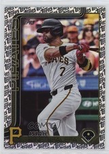 2025 Topps Series 2 Topps Foil Pattern Isiah Kiner-Falefa #559