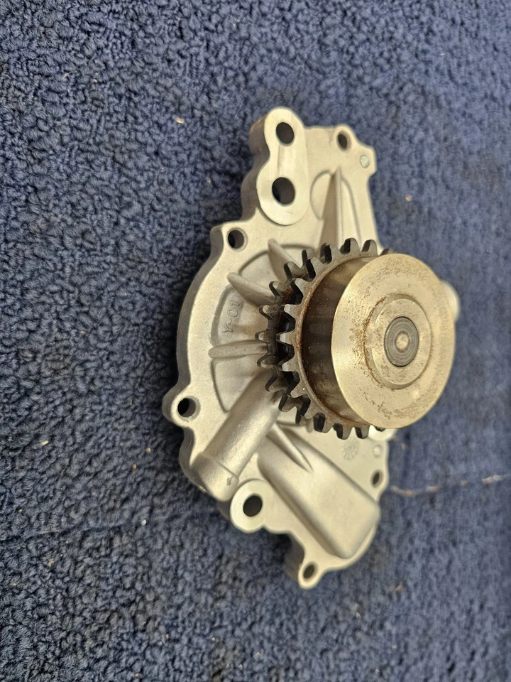 Bomba de agua para motor Chrysler Sebring 2005-2006 T2263 Foto 4 de 4