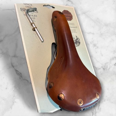 BROOKS SWIFT Titanium HONEY