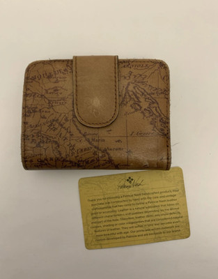 Awesome pre-owned Patricia Nash Iberia Signature Maps Wallet in Riot Rust