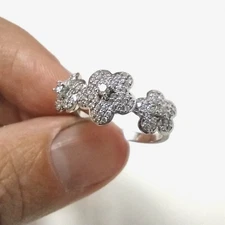 Vintage 18K White Gold and Diamond 3 Flower Ring Size 6, 0.44 carats 3.5 g