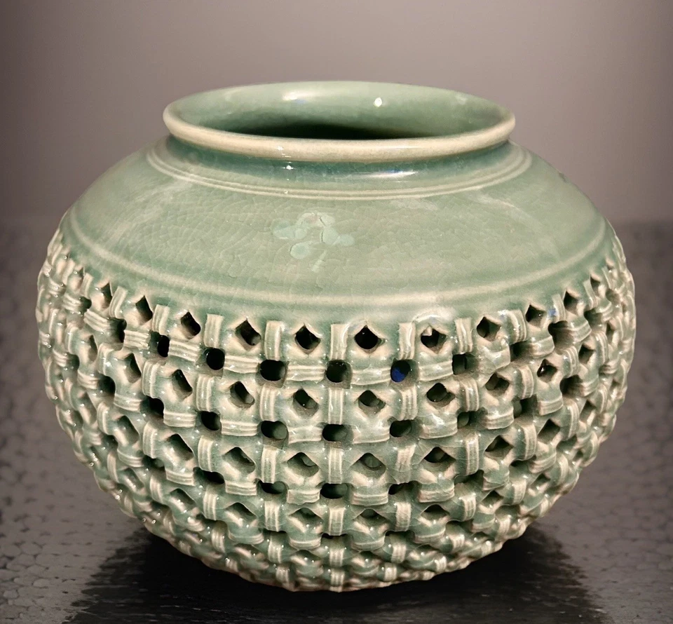 "Frasco de hojas de té Celadon coreano finamente reticulado grúas esmalte glaseado hielo 7""x8""" Foto 2 de 4