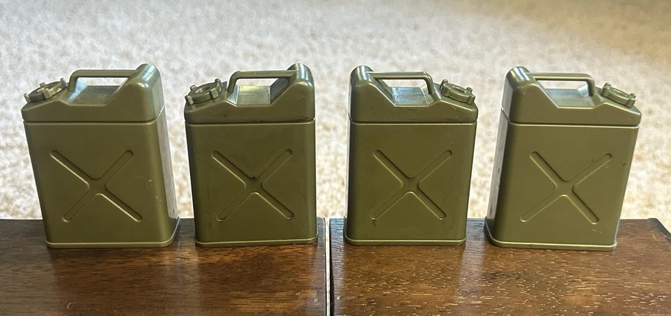 ACCESORIO FIGURA ESCALA 1/6 #85 EJÉRCITO DE EE. UU. LATA DE GASOLINA TANQUE GI JOE 12 PULGADAS lote de 4 Foto 2 de 4
