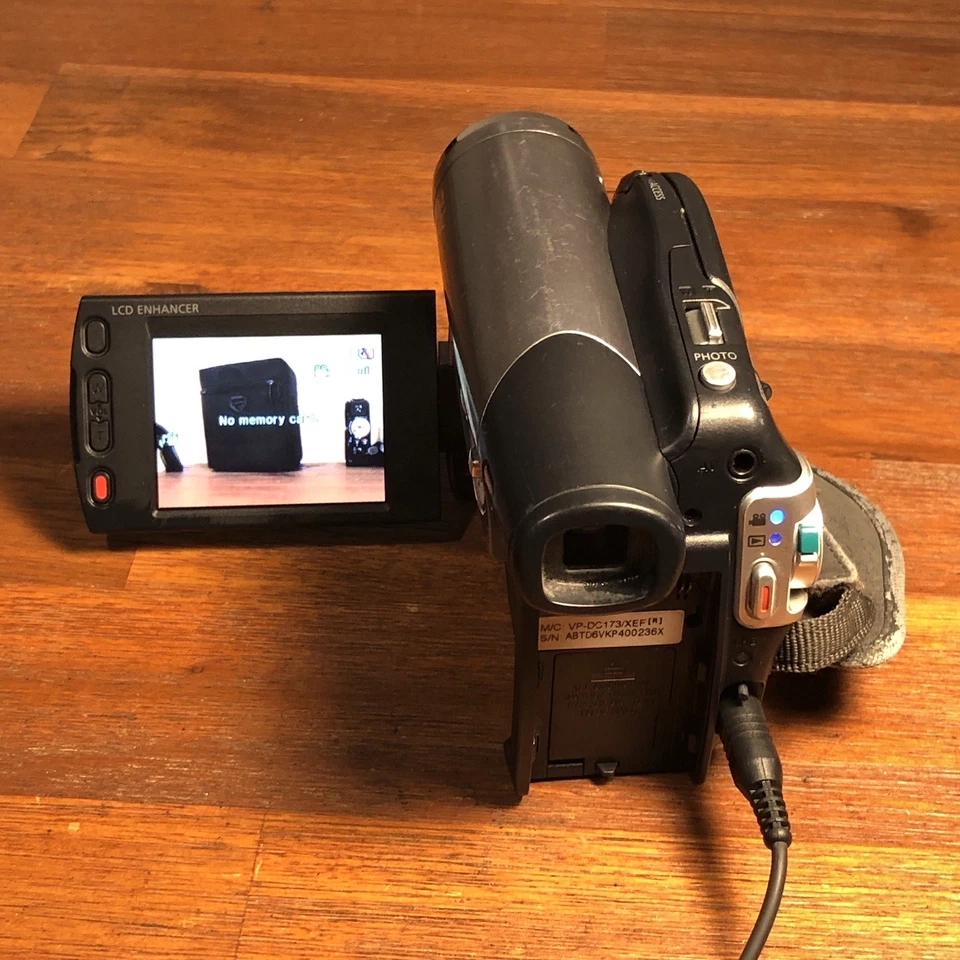 Samsung VP-DC173 Compact Mini DVD Camcorder Silver - Read Description - Photo 4/4