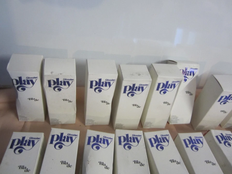 Lote de 50 sacapuntas de maquillaje hoja de juego brillante caja abierta nuevo en caja descontinuado Foto 4 de 4