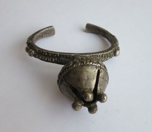 Timor silver bracelet - authentic tribal art jewellery Indonesia - Picture 4 of 4